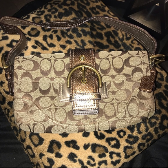 Coach Handbag 👜 - Picture 7 of 12